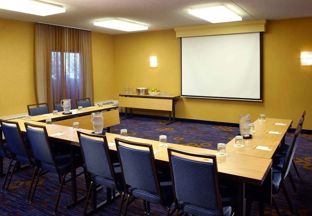 Courtyard By Marriott Chicago Waukegan / Gurnee Ξενοδοχείο Εξωτερικό φωτογραφία